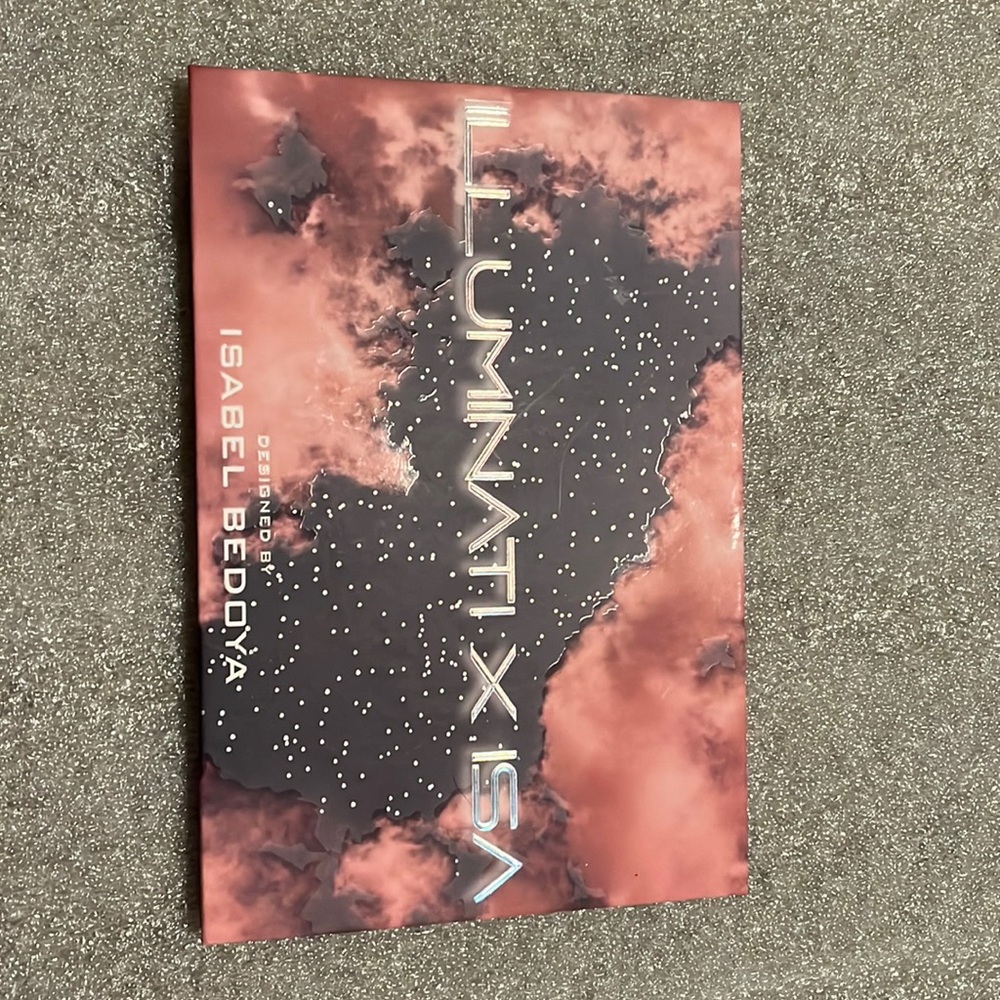 Illuminati X ISA Glam Palette  NEW